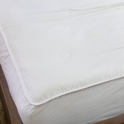 Silk Bedding - 100% Pure Silk-Filled Mattress Topper